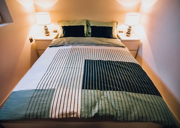 Flexible Selfcheckins 27 - Bedroom - New